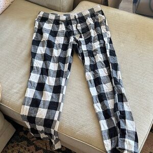 Old Navy Black and White Plaid Pajama Pants